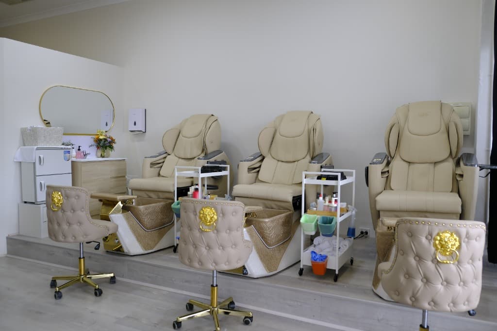 Salon Pedicure Stations
